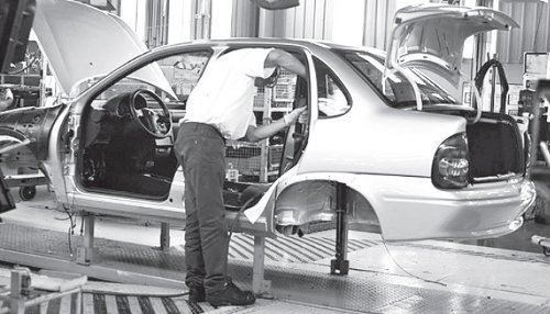 Todas las automotrices radicadas en el país son 100% multinacionales